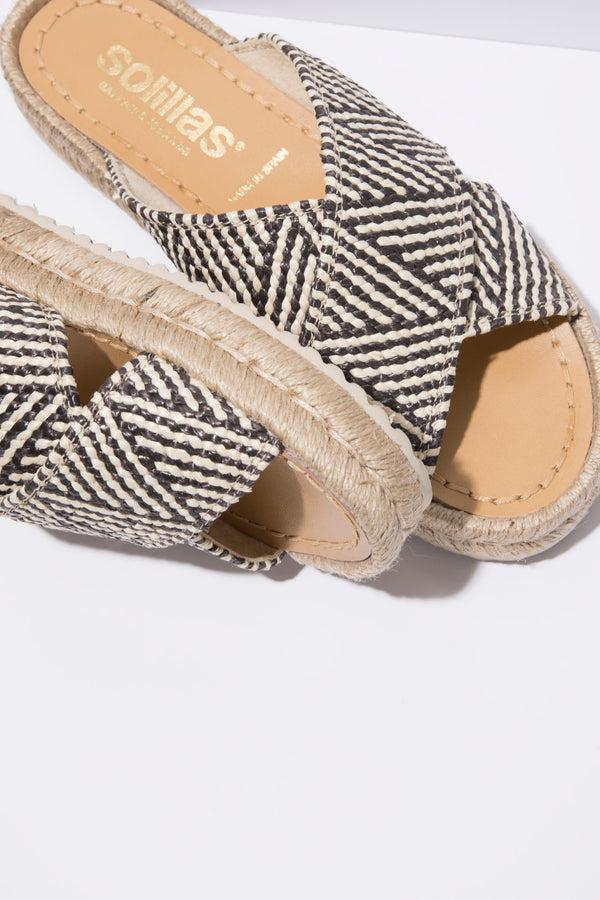 solillas TORRES CRUZADO - Espadrille Slider in Black & White Geometric Weave