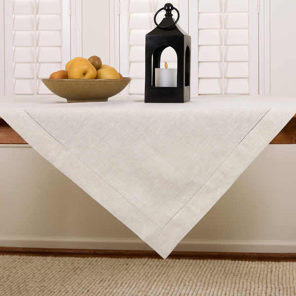solino home Classic Hemstitch Table Throw Light Natural