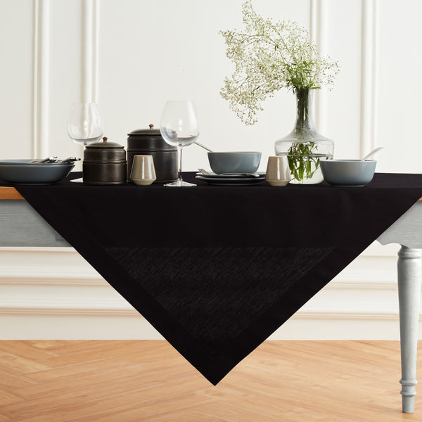 solino home Dru Cotton Linen Table Throw Black