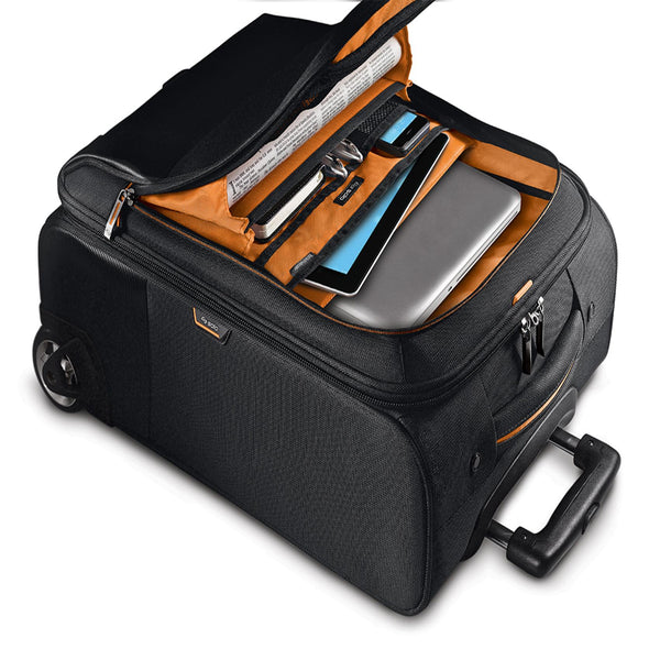 Solo New York Urban Rolling Overnighter Case