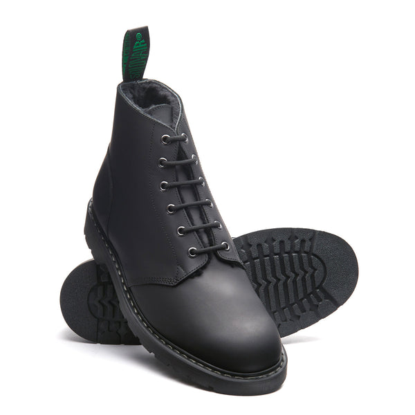 Solovair Black Greasy Shearling Lined 6 Eye Astronaut Boot