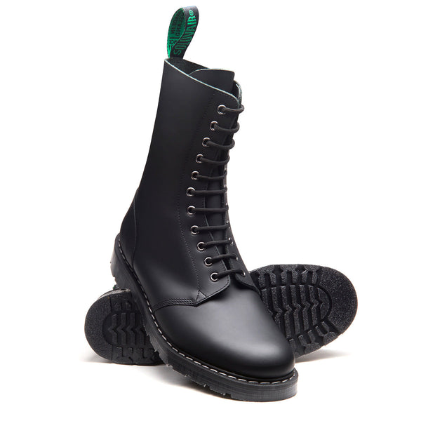 Solovair Black Greasy 11 Eye Astronaut Boot