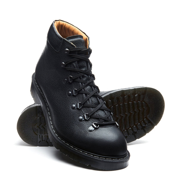 Solovair Black Greasy Grain Urban Hiker