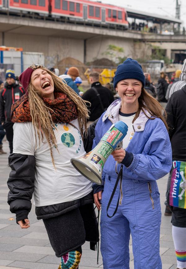 Somwr IN THE GROUND UND001