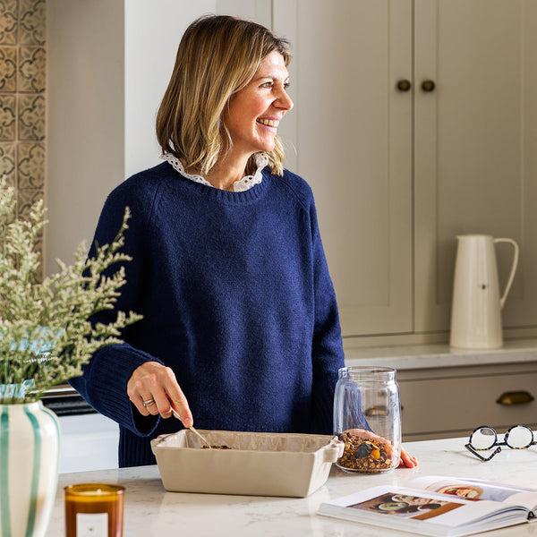 Sophie Allport Bees Wool Cashmere Blend Jumper - Navy