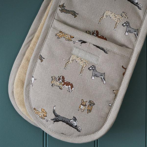 Sophie Allport Doggy Daycare Double Oven Glove