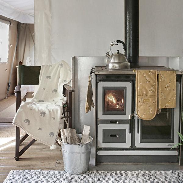 Sophie Allport Giraffe Tan Double Oven Glove