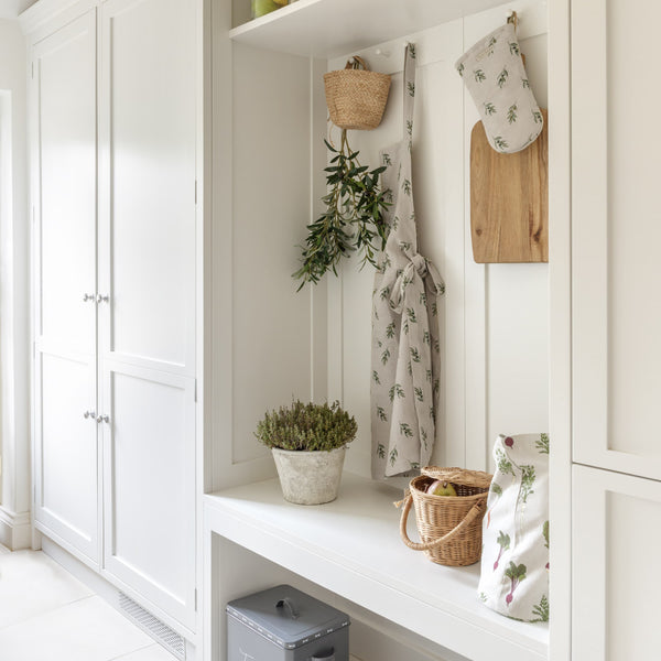 Sophie Allport Olive Linen Oven Mitt