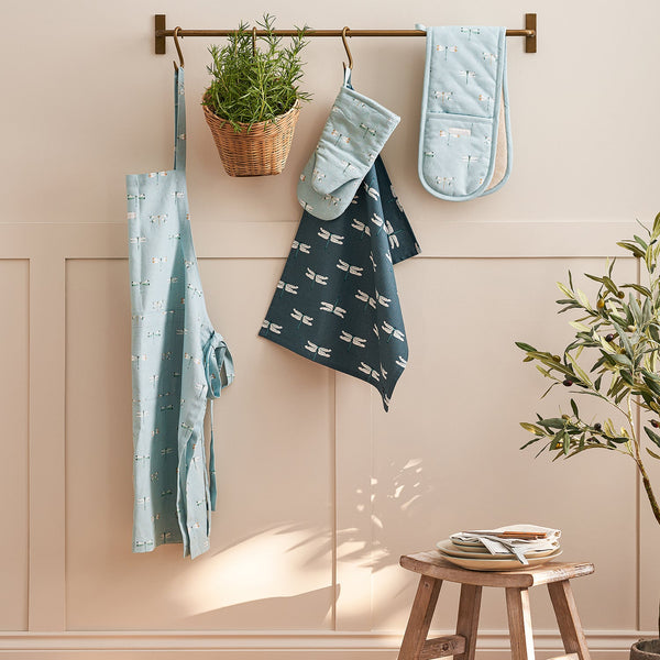 Sophie Allport Watercolour Dragonfly Double Oven Glove