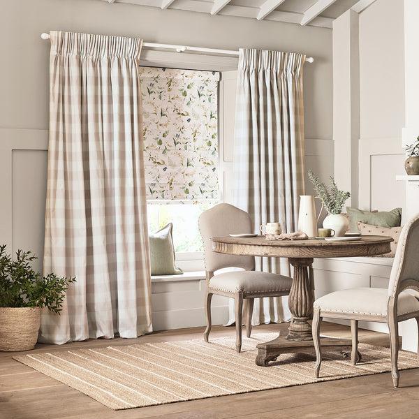 Sophie Allport Wild Floral White Made To Measure Roman Blind