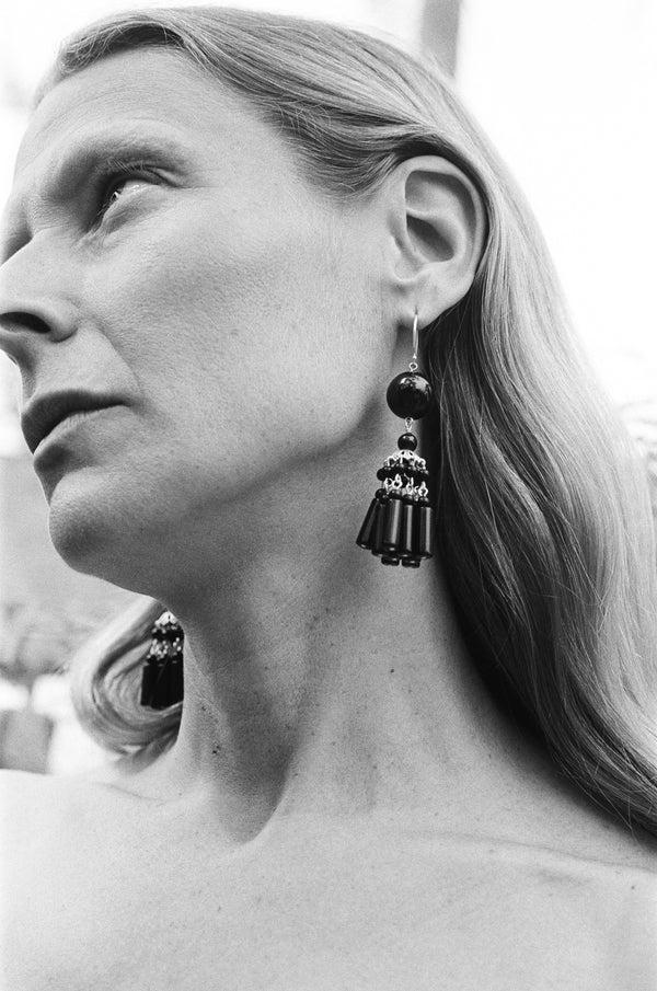 sophie buhai Flamenco earrings in onyx
