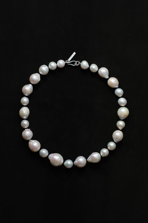 sophie buhai Pearl moon collar