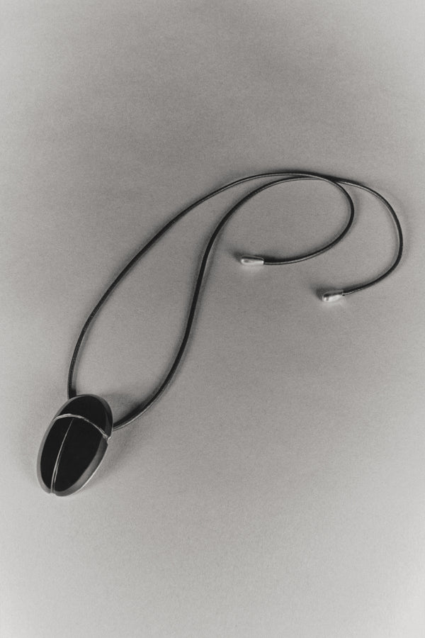 sophie buhai Scarab choker in onyx