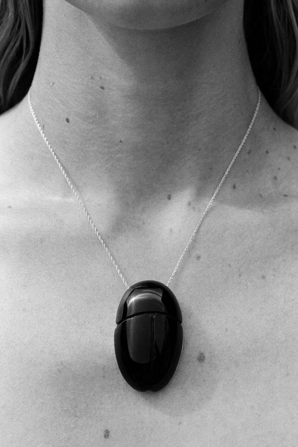 sophie buhai Scarab pendant in onyx