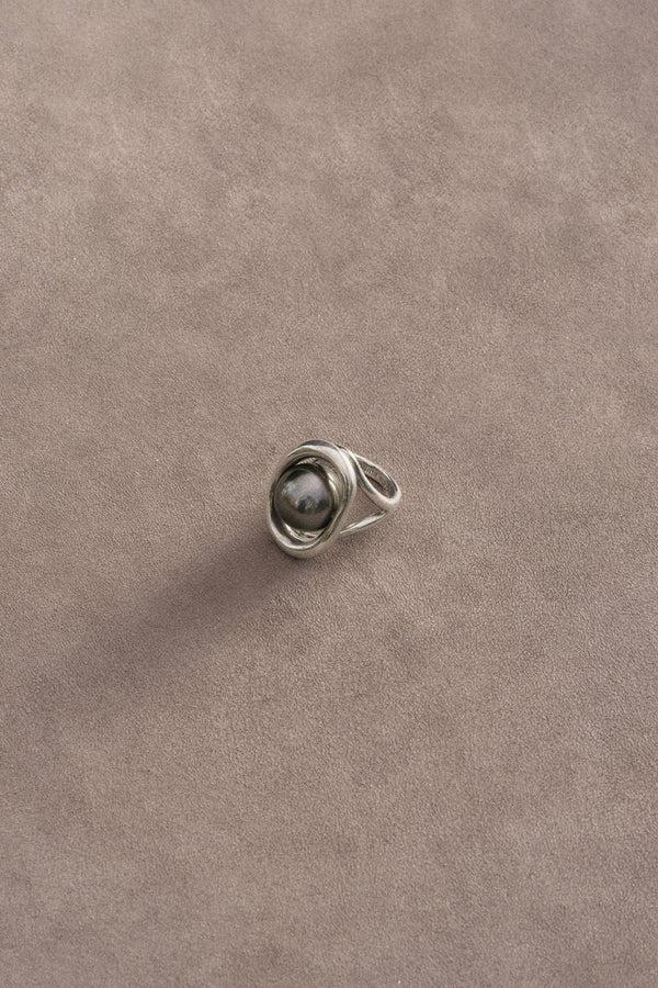 sophie buhai Tahitian pearl orb ring