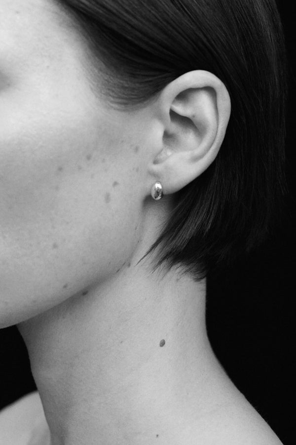 sophie buhai Tiny egg studs