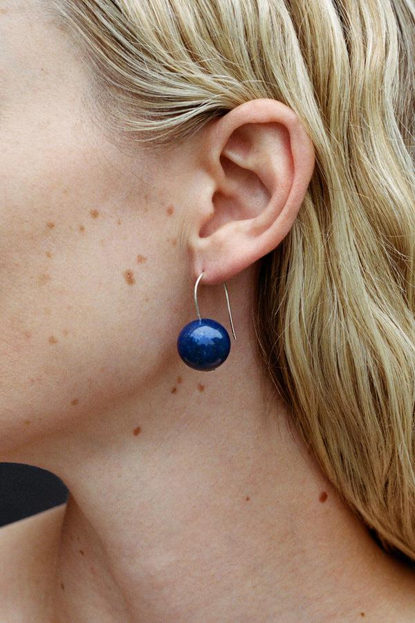 sophie buhai Venus earrings in lapis