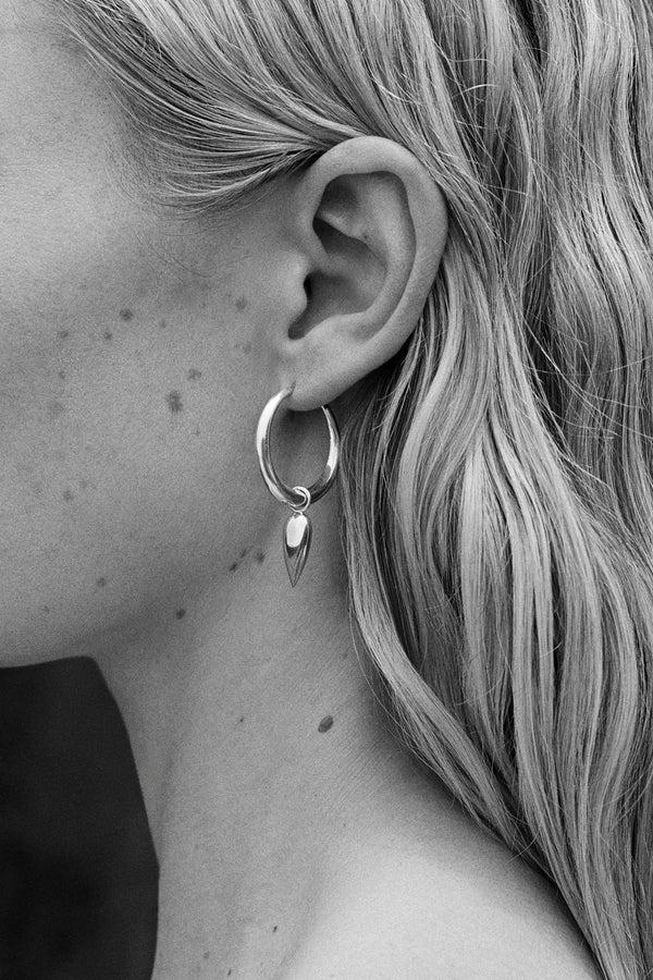 Sophie Buhai Xxl Spear Hoops