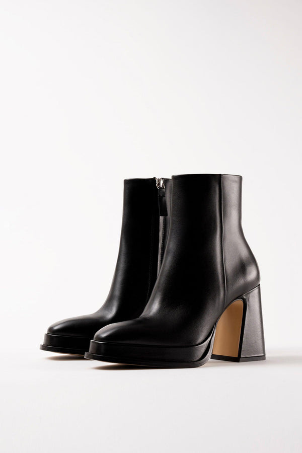 souliers Martinez CHUECABlack Leather Platform Boots