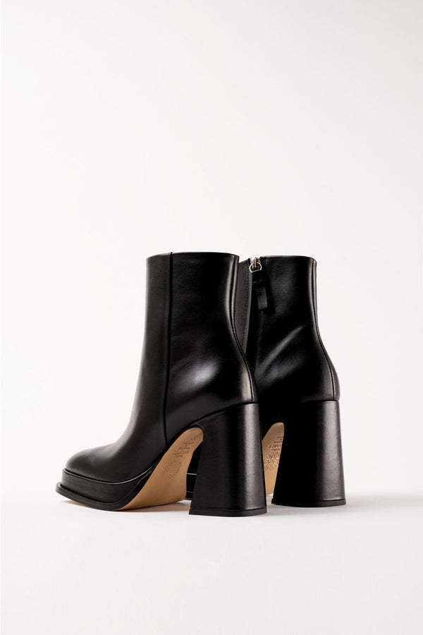souliers Martinez CHUECABlack Leather Platform Boots
