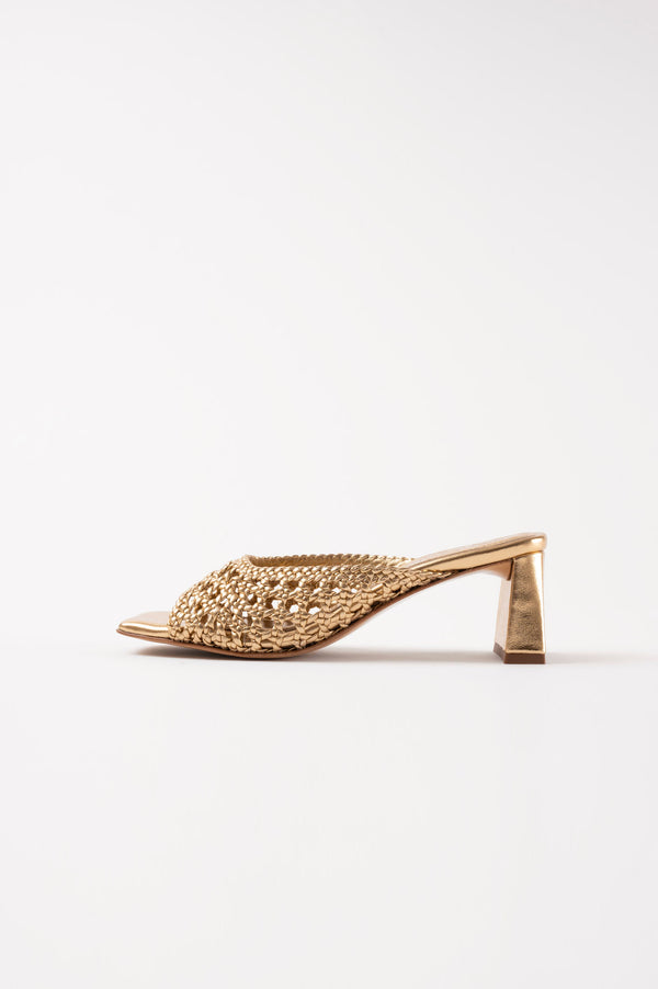 souliers martinez ERNESTINAGold Woven Leather Sandals