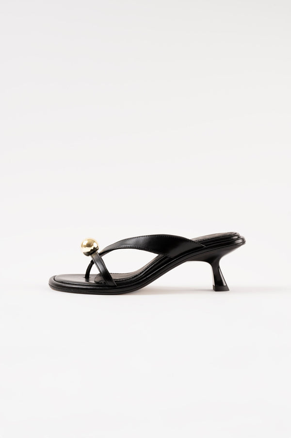 souliers martinez ESTELABlack Leather With Embellishment Sandals