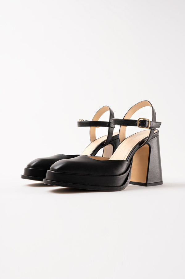 Souliers Martinez MALASANABlack Leather Platform Pumps