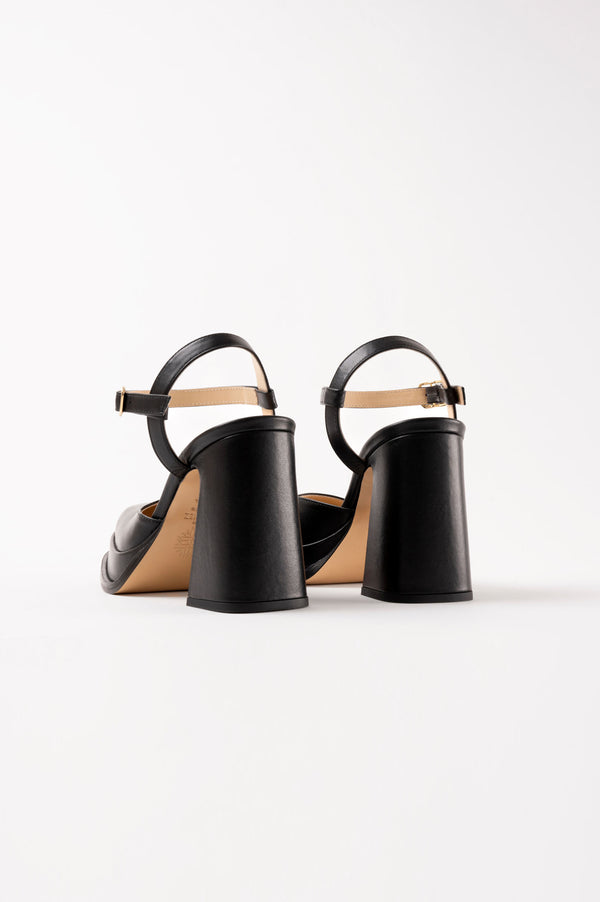 Souliers Martinez MALASANABlack Leather Platform Pumps