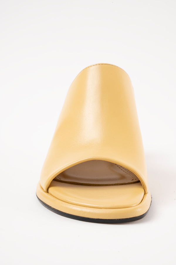 Souliers Martinez MARIZALight Yellow Leather Sandals