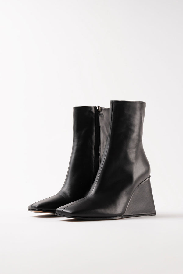 Souliers Martinez AKIRABlack Leather Ankle Boots