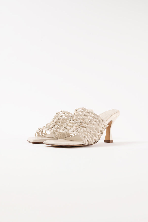Souliers Martinez CABOWhite Woven Leather Sandals
