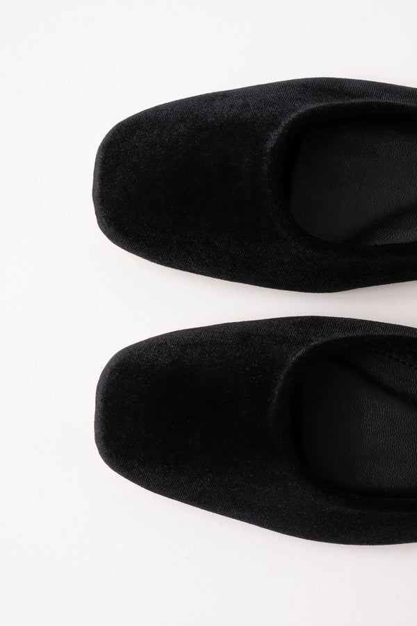 Souliers Martinez FLAMENCABlack Velvet Ballerina