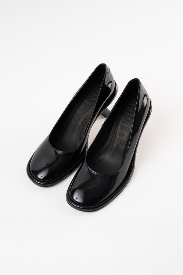 Souliers Martinez GIGIBlack Patent Leather Pumps
