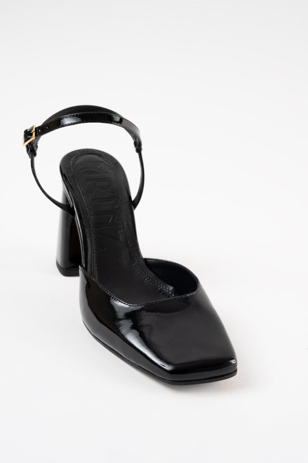 Souliers Martinez SVETLANABlack Patent Leather Pumps
