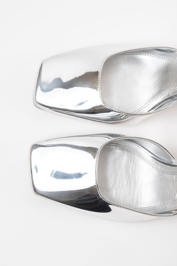 Souliers Martinez SVETLANASilver Mirror Faux Leather Pumps