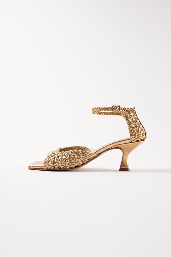 souliers martinez VERONICAGold Woven Leather Sandals