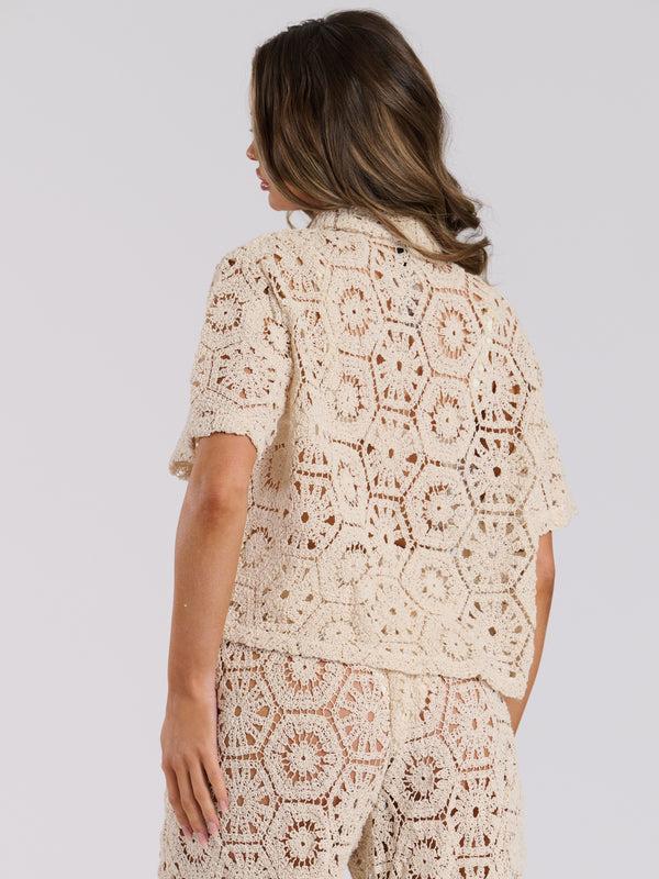 South Beach Bask Cropped Beach Shirt In Vanilla Crochet