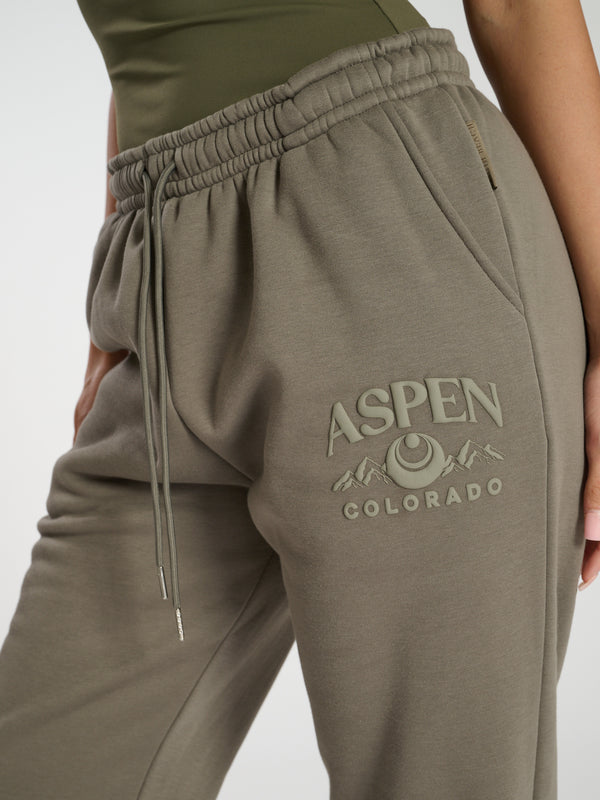 South Beach Lax Cuffed Joggers In Khaki