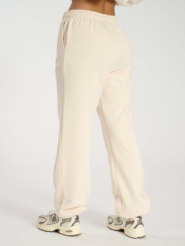 South Beach Lax Cuffed Joggers In Vanilla