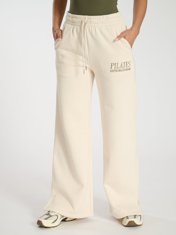 south beach Off Duty Joggers in Vanilla