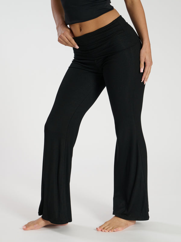 south beach Overlap Flared Leggings in Black