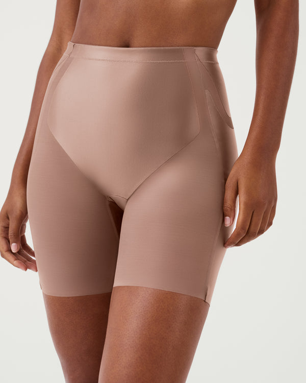 spanx Booty-Lifting Mid-Thigh Short Cafe Au Lait