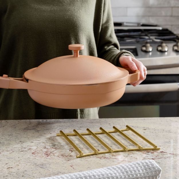 Spectrum Diversified Euro® Raised Square Trivet - Gold