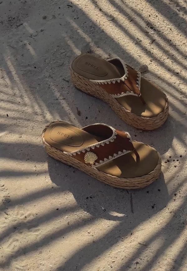 spell Villa Tropic Platform