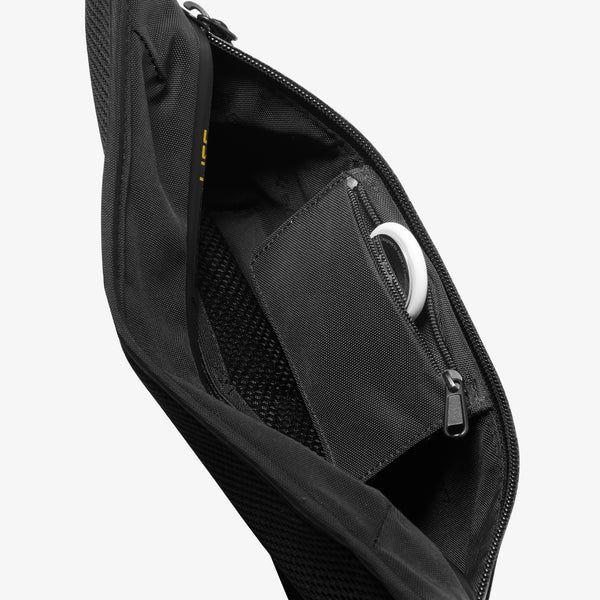 Spigen Waist Bag | KD411