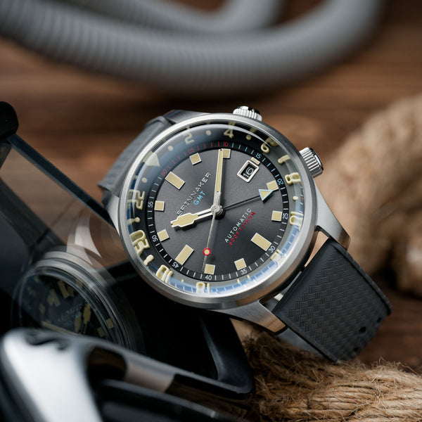 Spinnaker Bradner GMT Automatic Red Reef