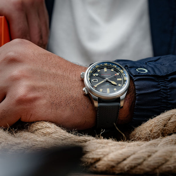 Spinnaker Bradner GMT Automatic Red Reef