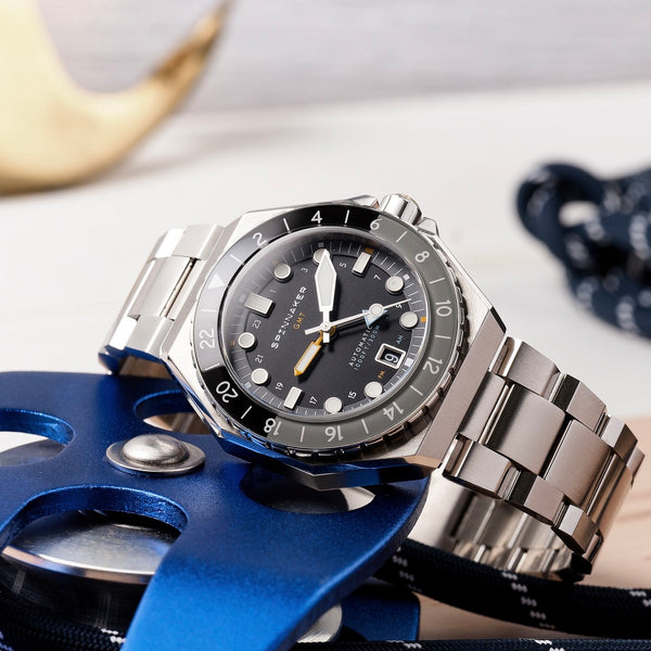 Spinnaker Dumas GMT Automatic Red Reef