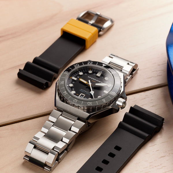 Spinnaker Dumas GMT Automatic Red Reef
