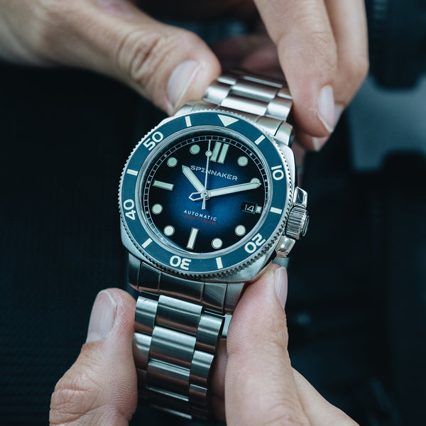 Spinnaker Hull Diver Automatic Red Reef